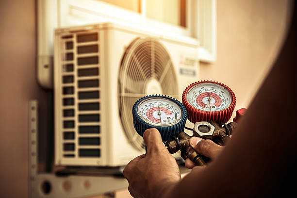 Professional Ac Installation technician working in Watkins, CO